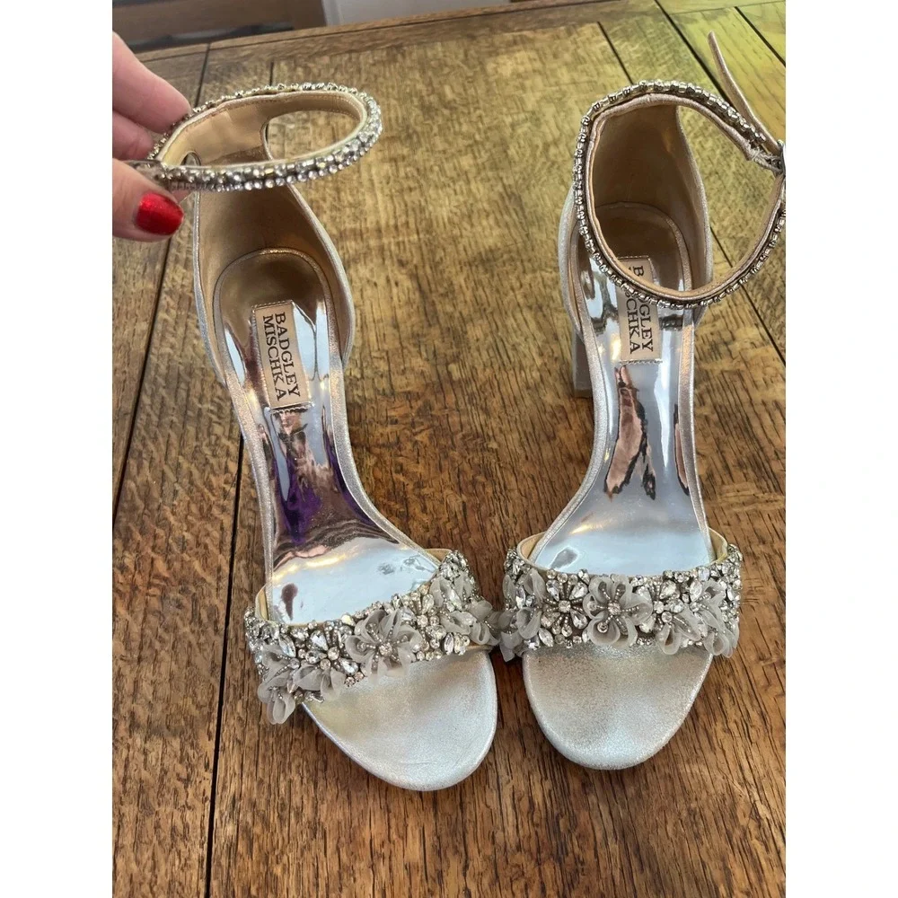 Badgley Mischka silver crystal strappy heels US 7.5 ankle embellished‎ bride EU